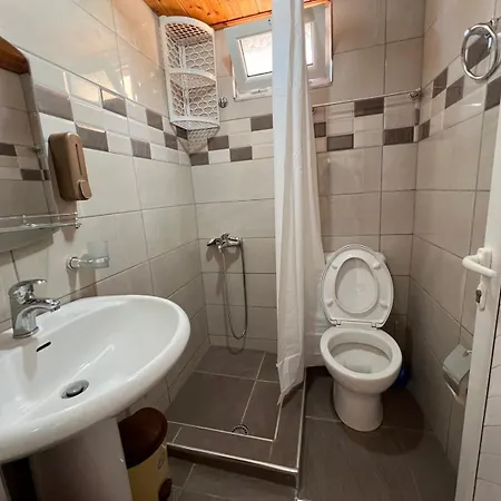 Golden Apartment Ksamil