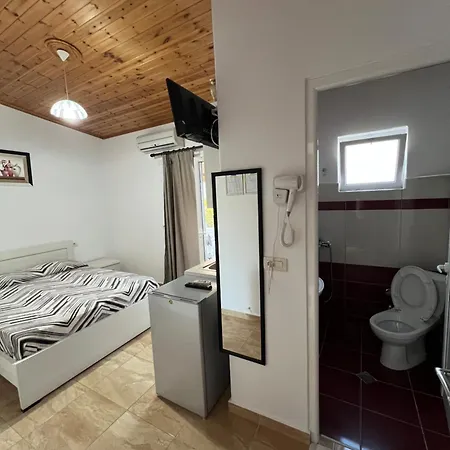 Golden Apartment